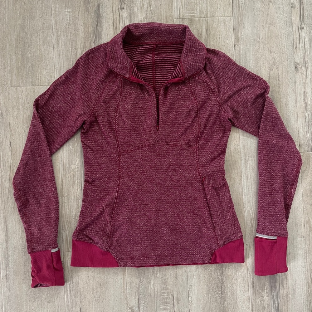 Lululemon Runderful 1/2 Zip long sleeve size 8